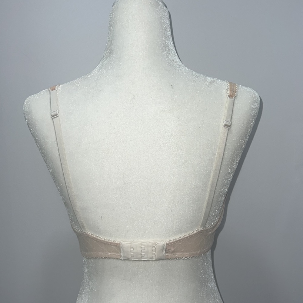 Embroidered Bra - Picture 4 of 4